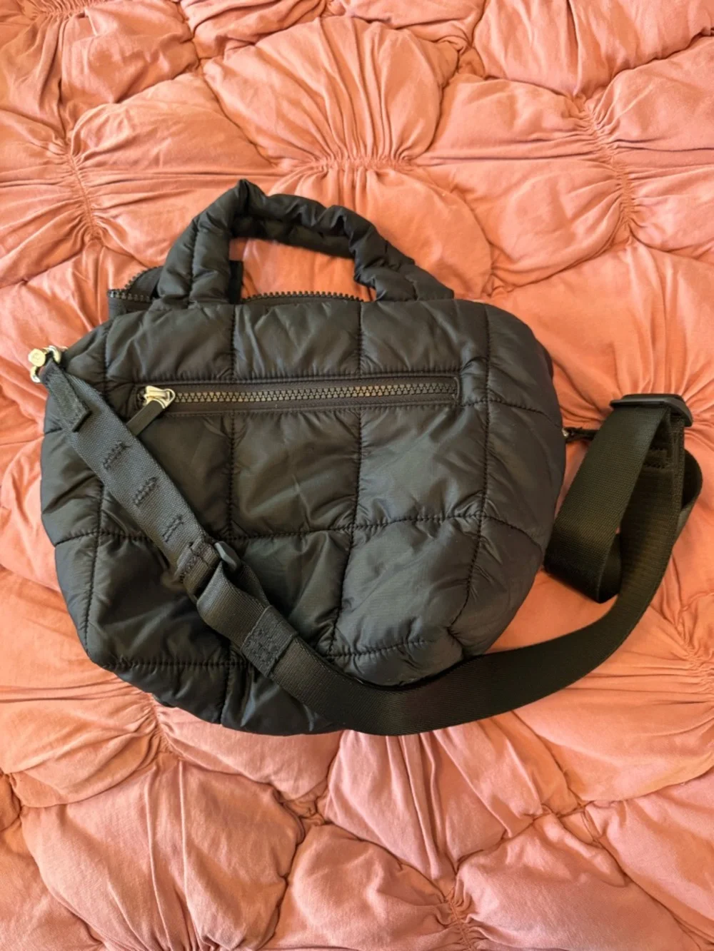 lululemon athletica Black Quilted Crossbody Tote - Picture 4 of 4